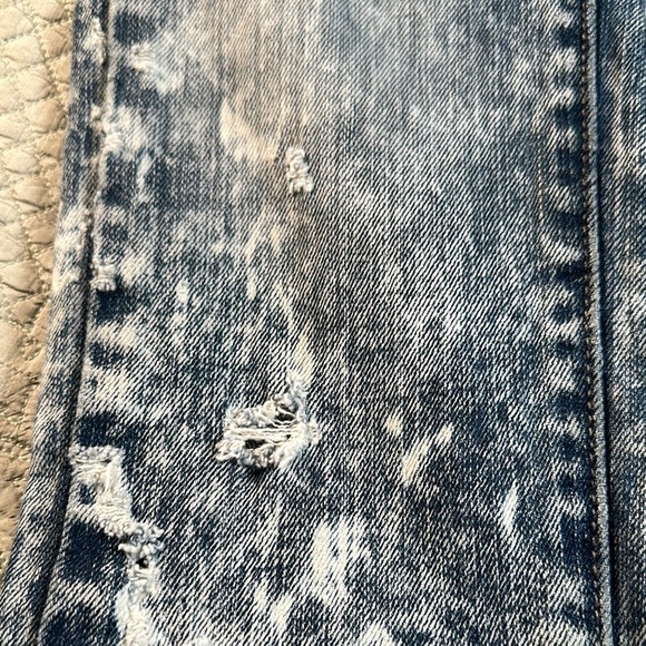 Levi's Blue Distressed Jean Jacket Vintage Style - Picture 9 of 11